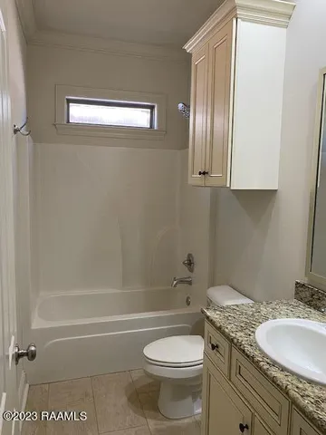 $1,850 | 112 Sugarcreek Drive, Youngsville, LA 70592