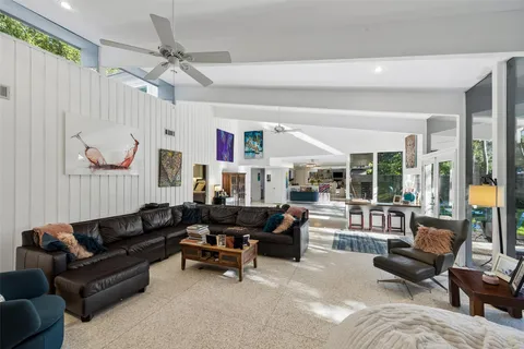 $1,200,000 | 315 Tealwood Drive, Houston, TX 77024