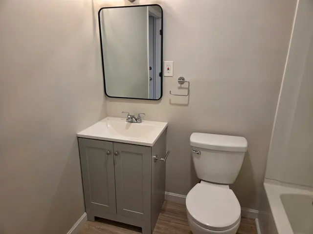 $1,850 | 136 Mammoth Road, Unit 25, Hooksett, NH 03106