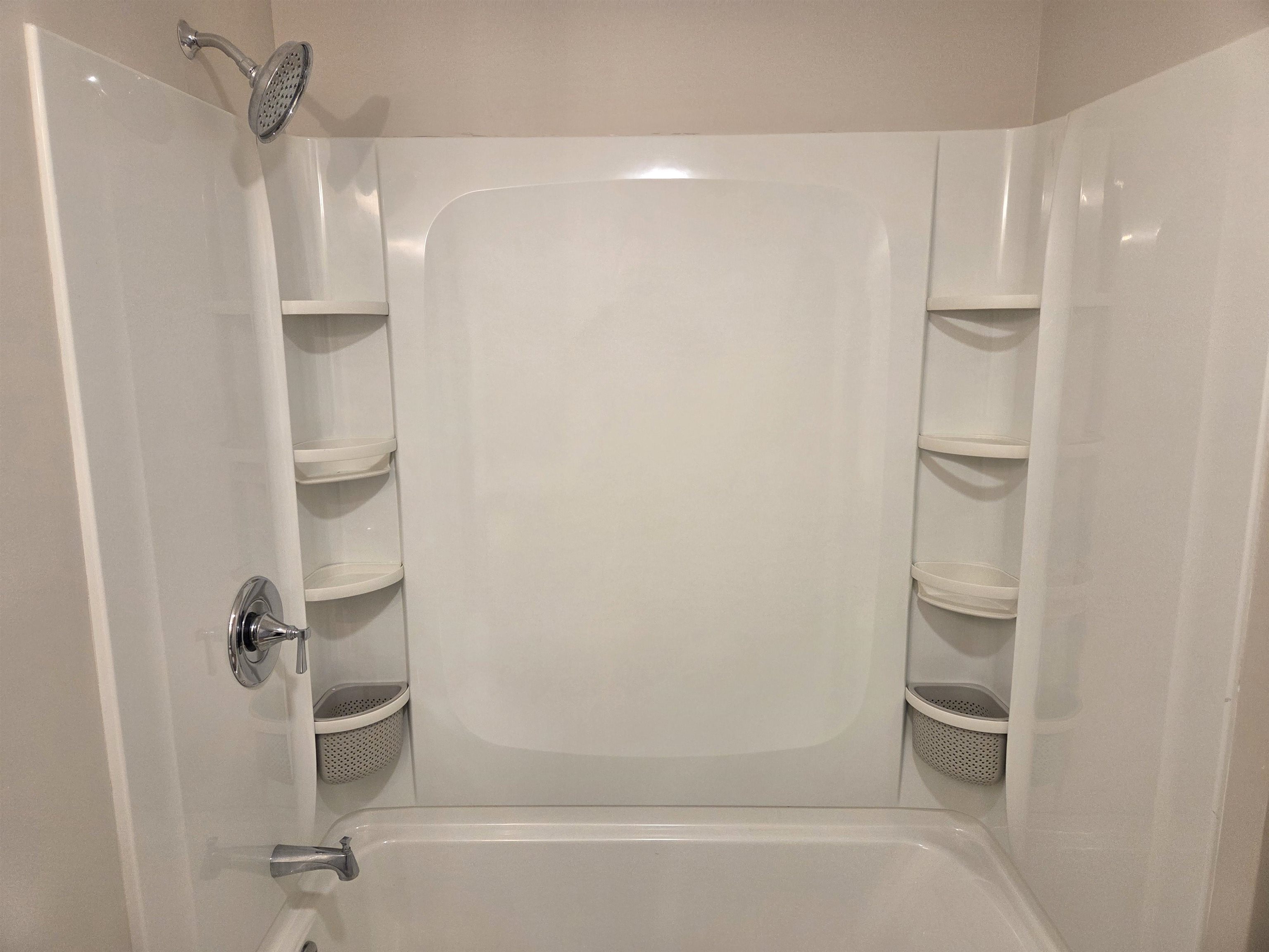 136 Mammoth Road, Unit 25 Hooksett, NH 03106 - Photo 13 of 20