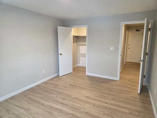 $1,850 | 136 Mammoth Road, Unit 25, Hooksett, NH 03106