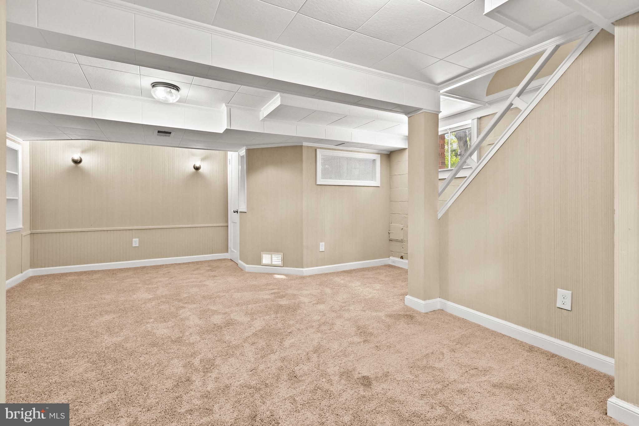 405 Gilmoure Drive Silver Spring, MD 20901 - Photo 24 of 35 Family Room