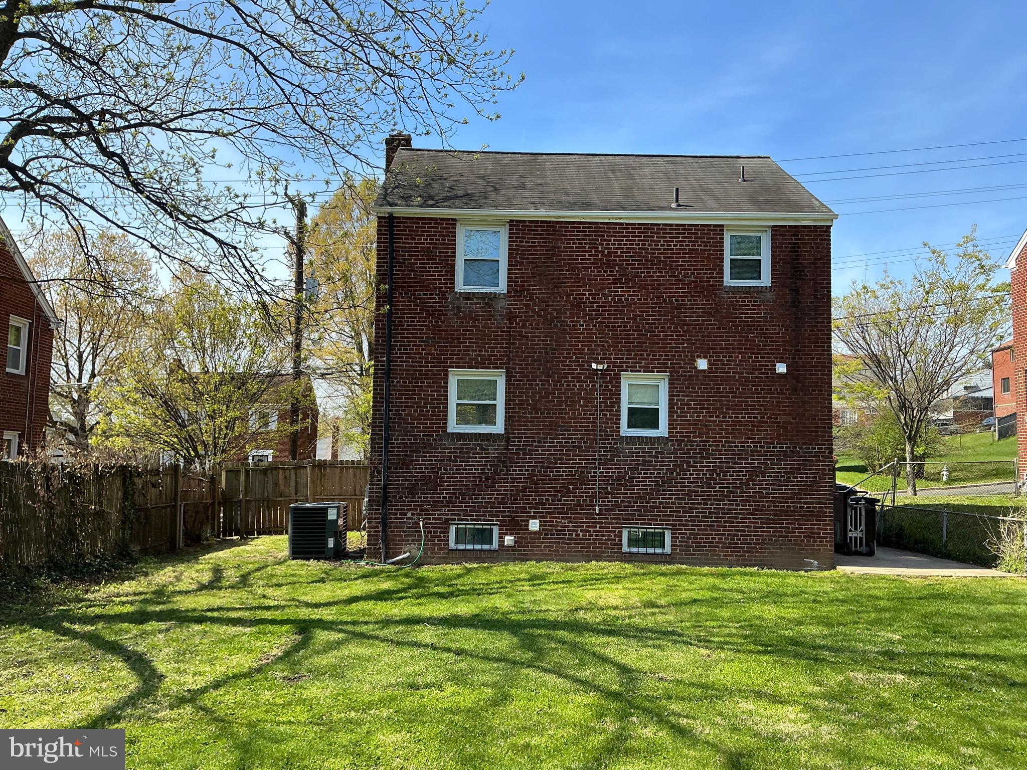 6603 Red Top Road Hyattsville, MD 20783 - Photo 4 of 77