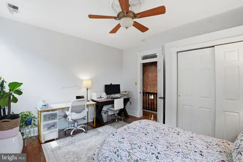 $1,100,000 | 721 10th Street Northeast, Washington, DC 20002