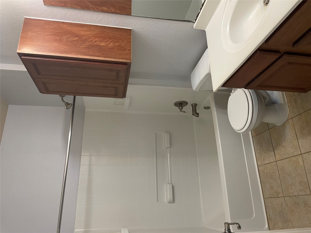 7440 Montezuma Street Austin, TX 78744 - Photo 13 of 20