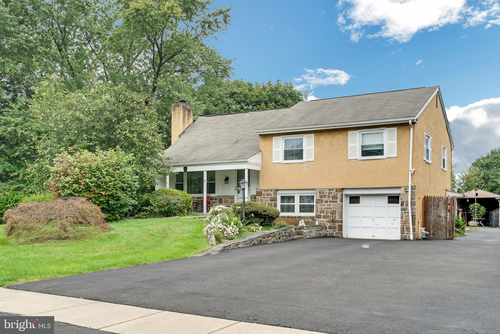 1212 Hoffman Road Ambler, PA 19002 - Photo 2 of 41 Gallery Image 2