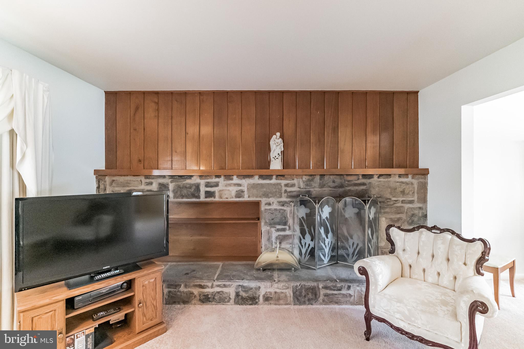 1212 Hoffman Road Ambler, PA 19002 - Photo 10 of 41 Gallery Image 10