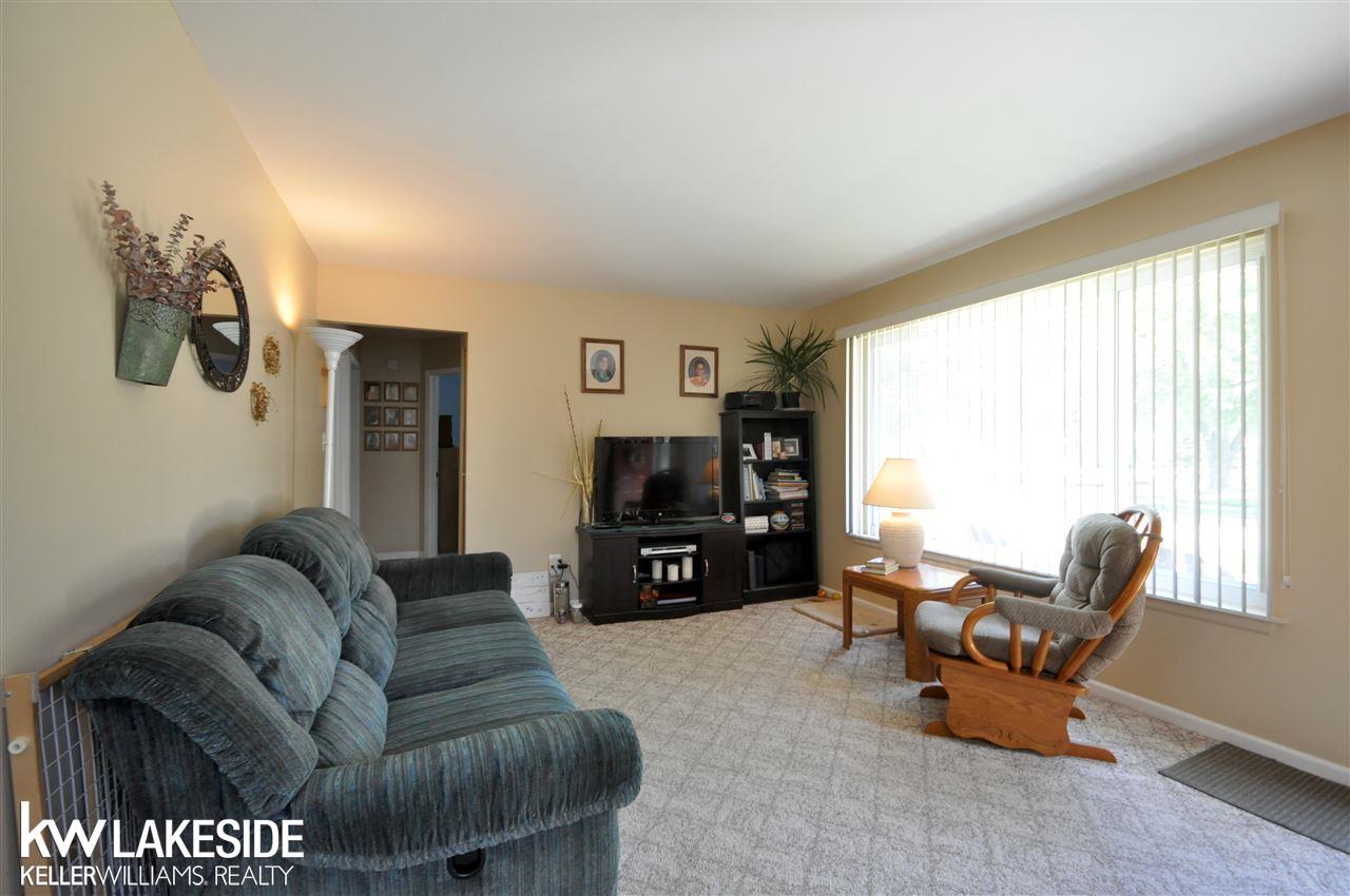 18014 Davidson Road Fraser, MI 48026 - Photo 6 of 21