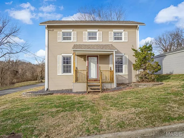 $190,000 | 242 Madison Avenue, Glen Carbon, IL 62034