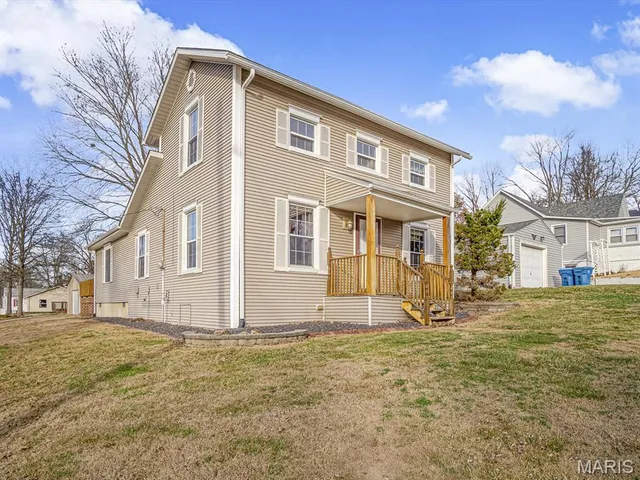 $190,000 | 242 Madison Avenue, Glen Carbon, IL 62034