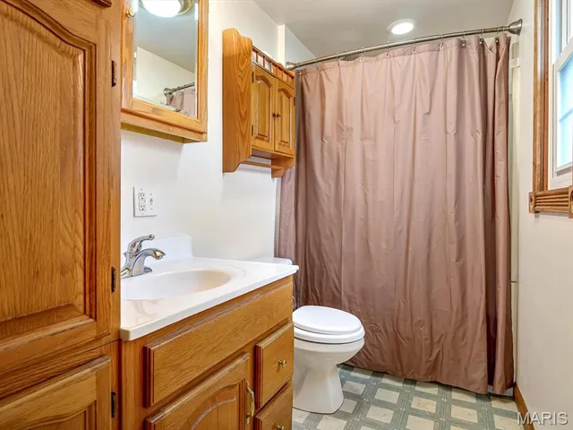 $190,000 | 242 Madison Avenue, Glen Carbon, IL 62034