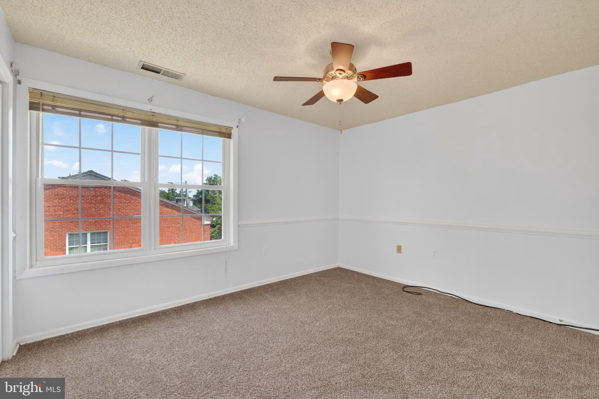 3803 Swann Road, Unit 301 Suitland, MD 20746 - Photo 11 of 15 Primary Bedroom