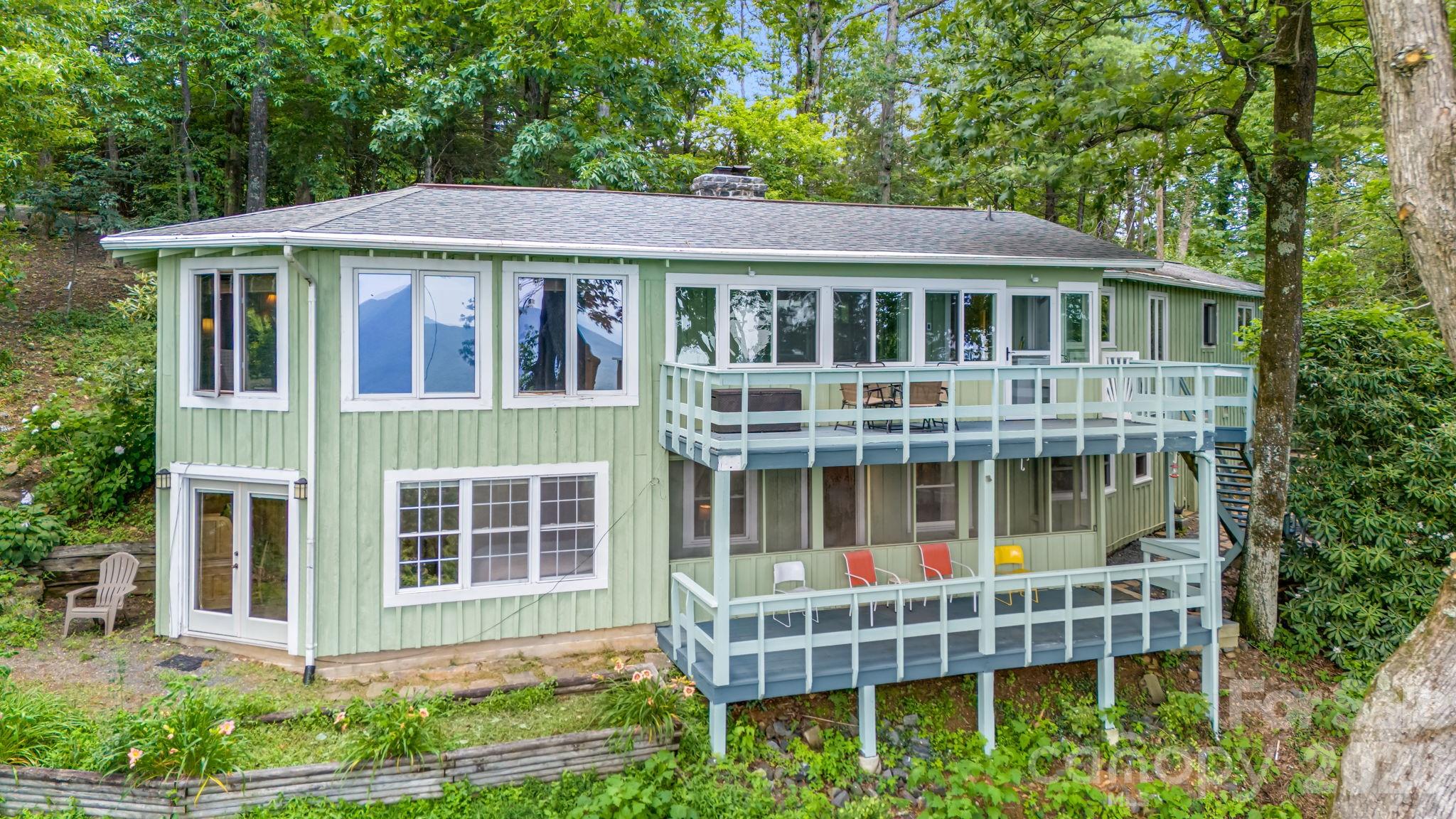 203 Laurel Lane Marion, NC 28752 - Photo 1 of 48