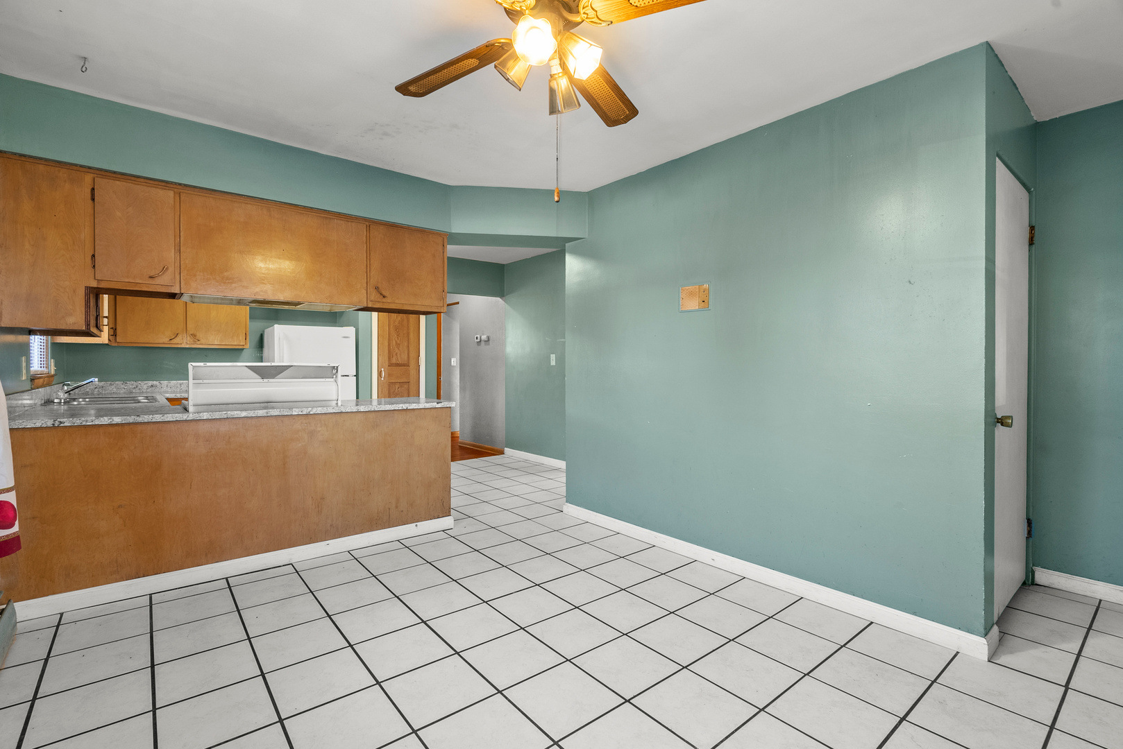 203 Mills Road Joliet, IL 60433 - Photo 14 of 36 Gallery Image 14