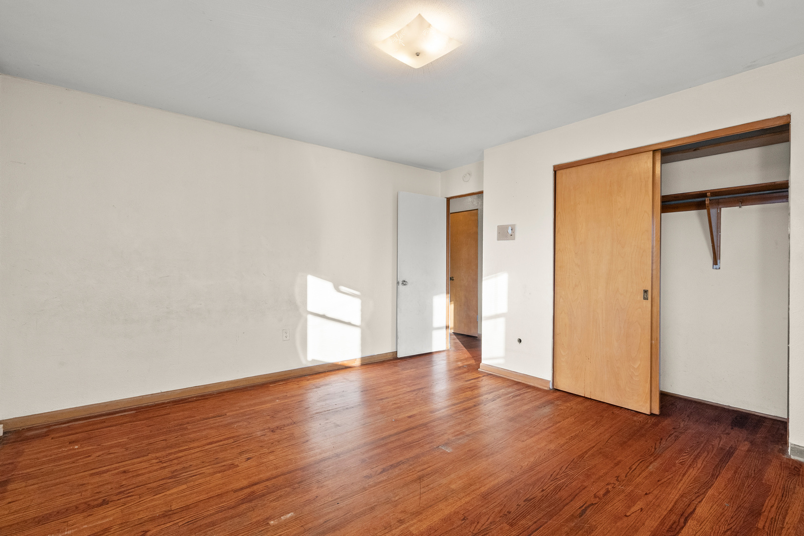 203 Mills Road Joliet, IL 60433 - Photo 15 of 36 Gallery Image 15