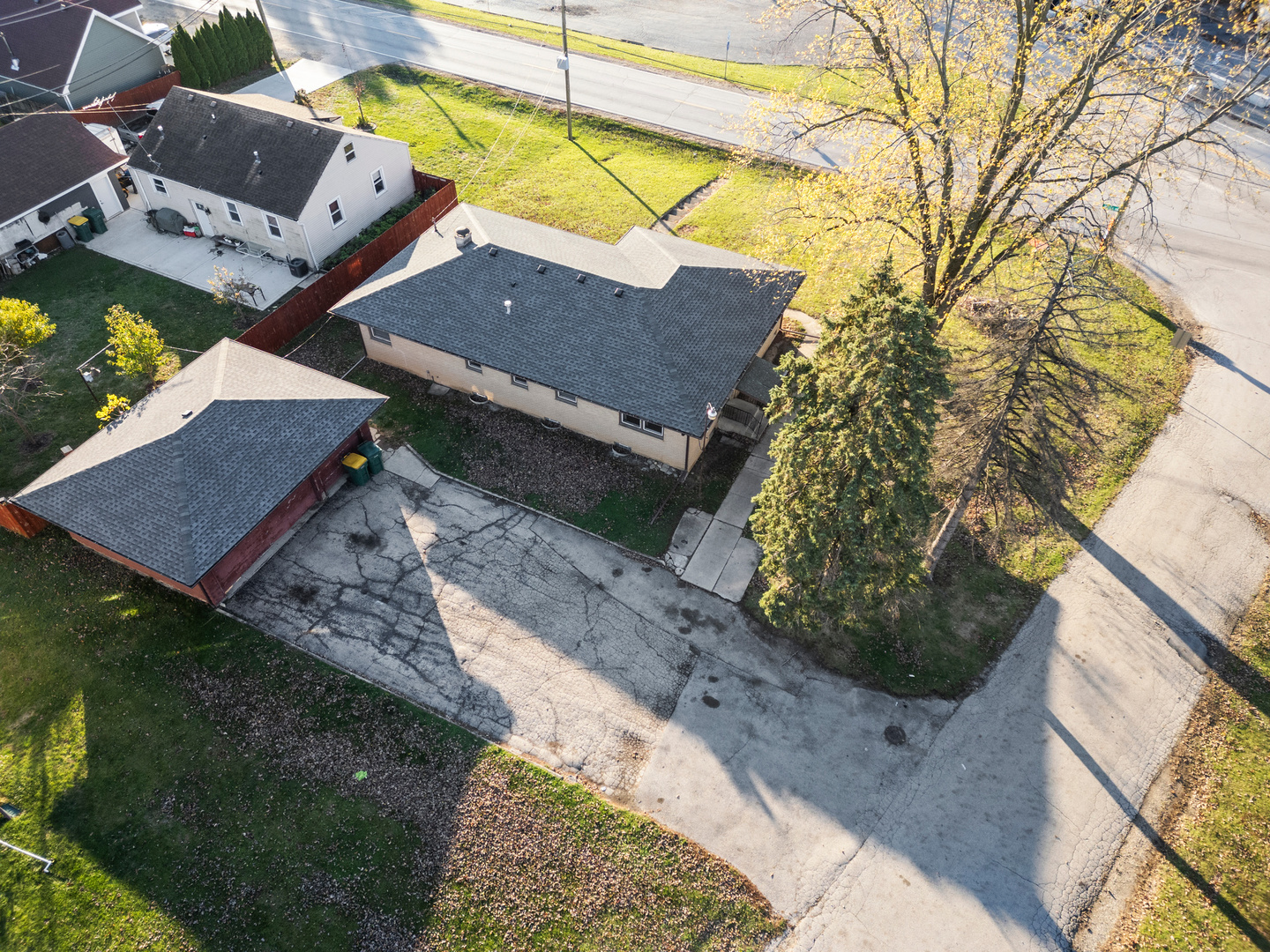 203 Mills Road Joliet, IL 60433 - Photo 28 of 36 Gallery Image 28