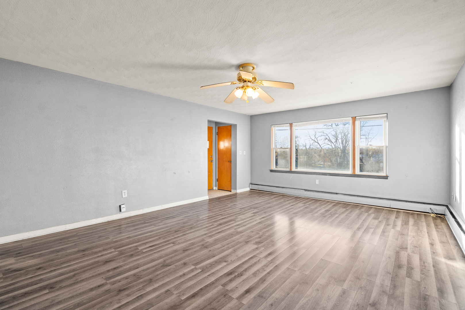 203 Mills Road Joliet, IL 60433 - Photo 6 of 36 Gallery Image 6