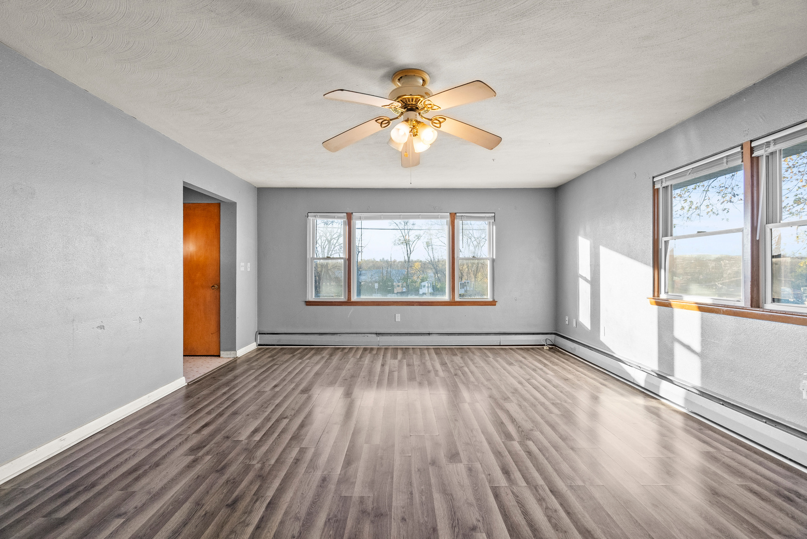 203 Mills Road Joliet, IL 60433 - Photo 8 of 36 Gallery Image 8