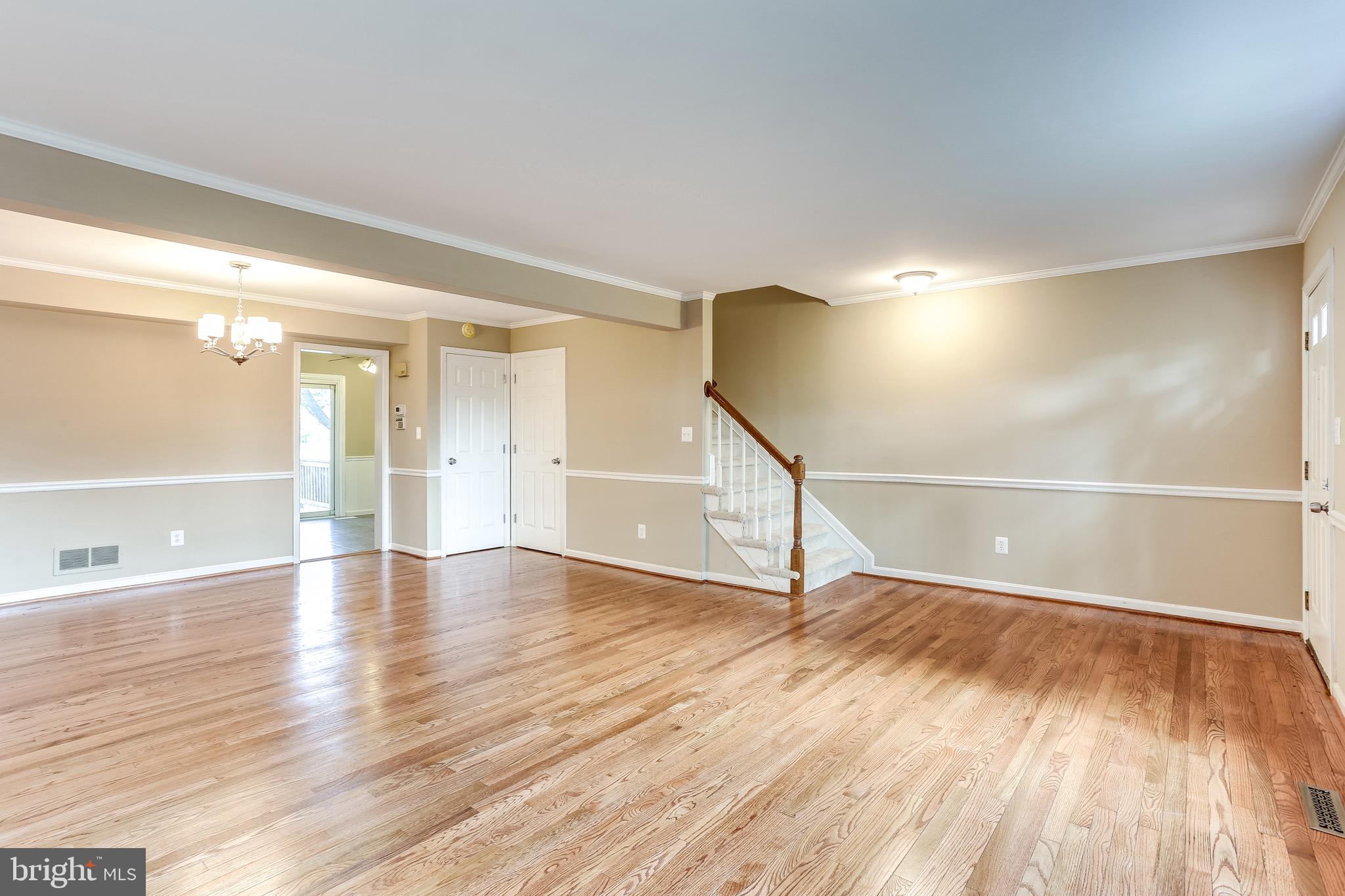 5894 Selford Road Baltimore, MD 21227 - Photo 15 of 33