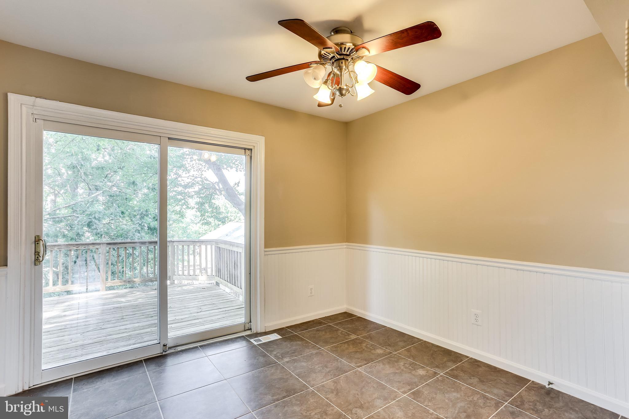 5894 Selford Road Baltimore, MD 21227 - Photo 17 of 33