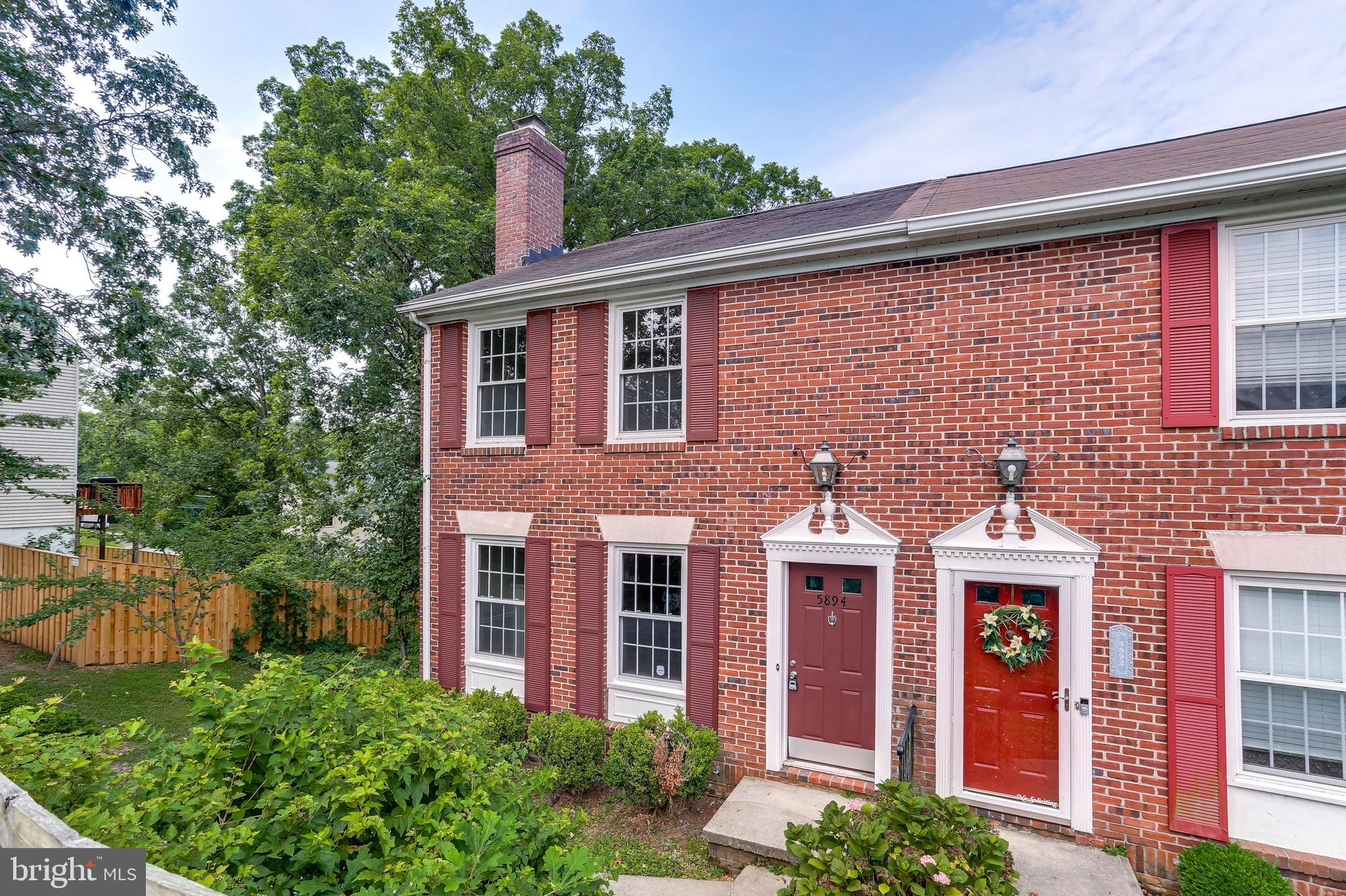 5894 Selford Road Baltimore, MD 21227 - Photo 3 of 33
