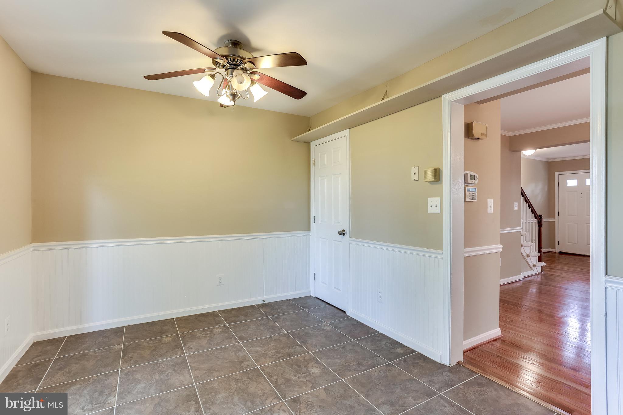 5894 Selford Road Baltimore, MD 21227 - Photo 22 of 33