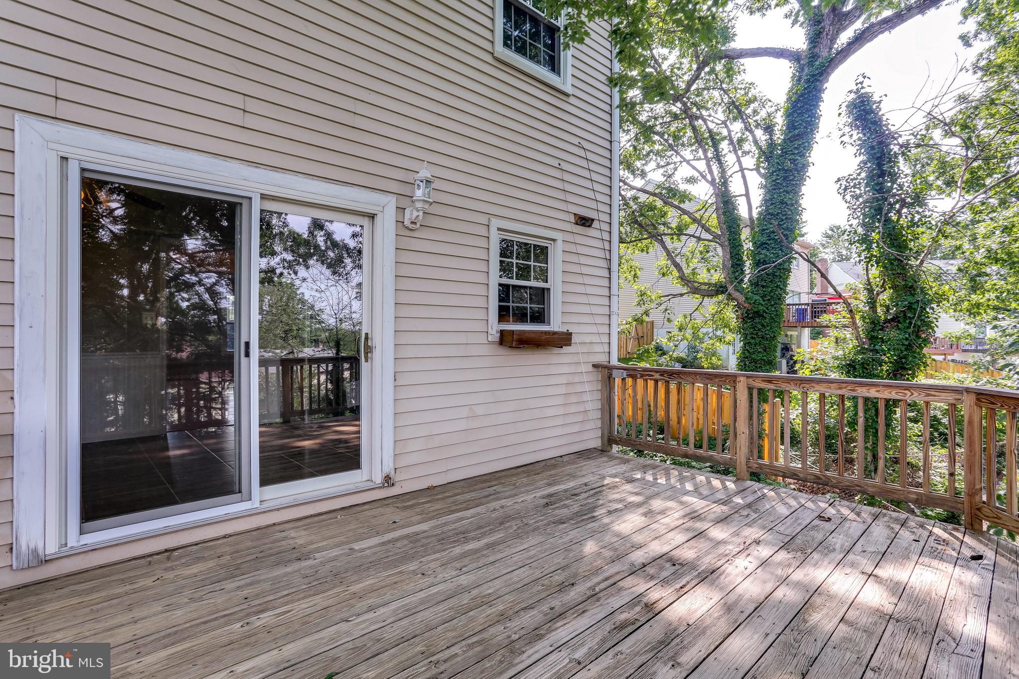 5894 Selford Road Baltimore, MD 21227 - Photo 30 of 33
