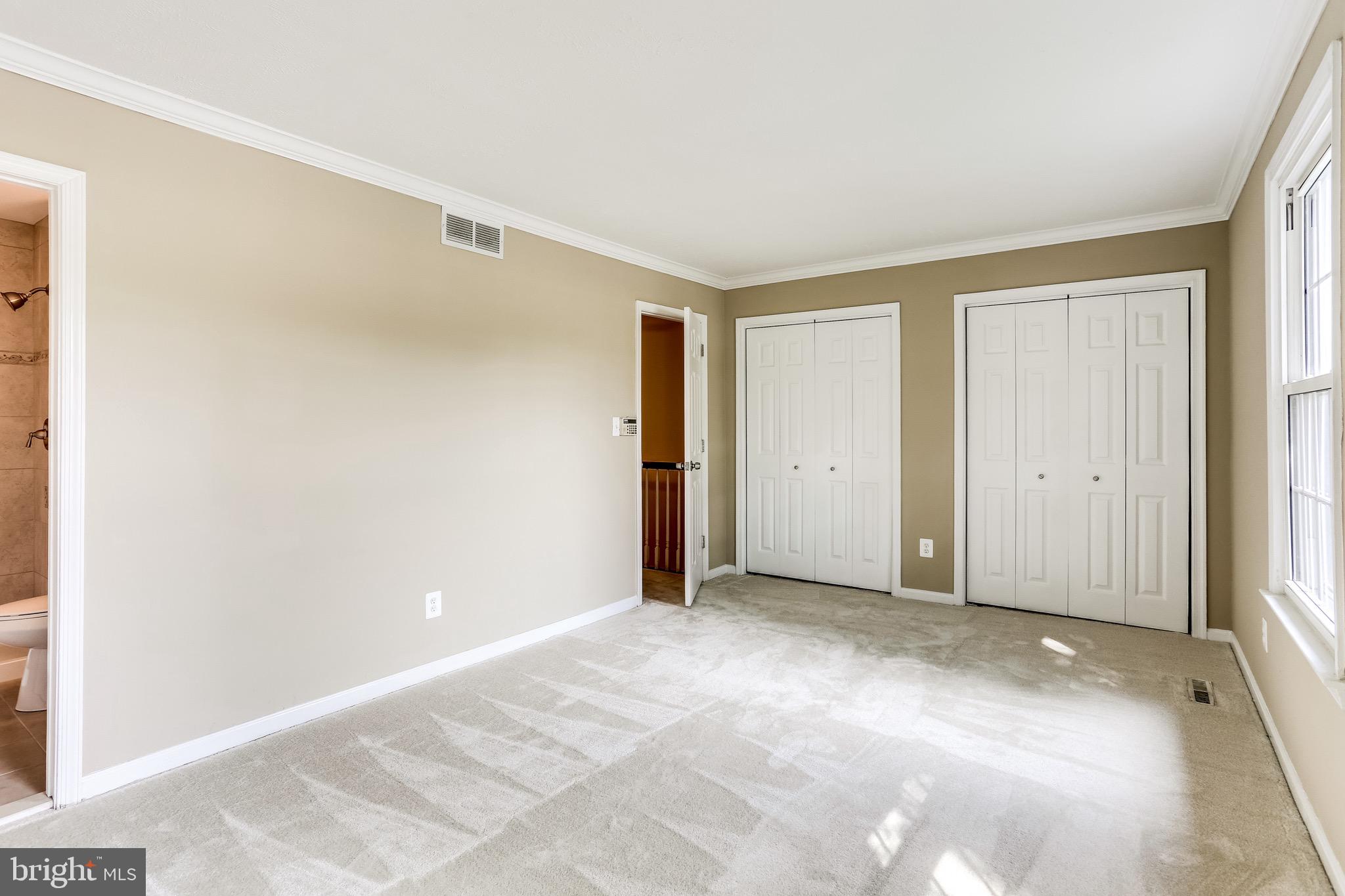 5894 Selford Road Baltimore, MD 21227 - Photo 6 of 33