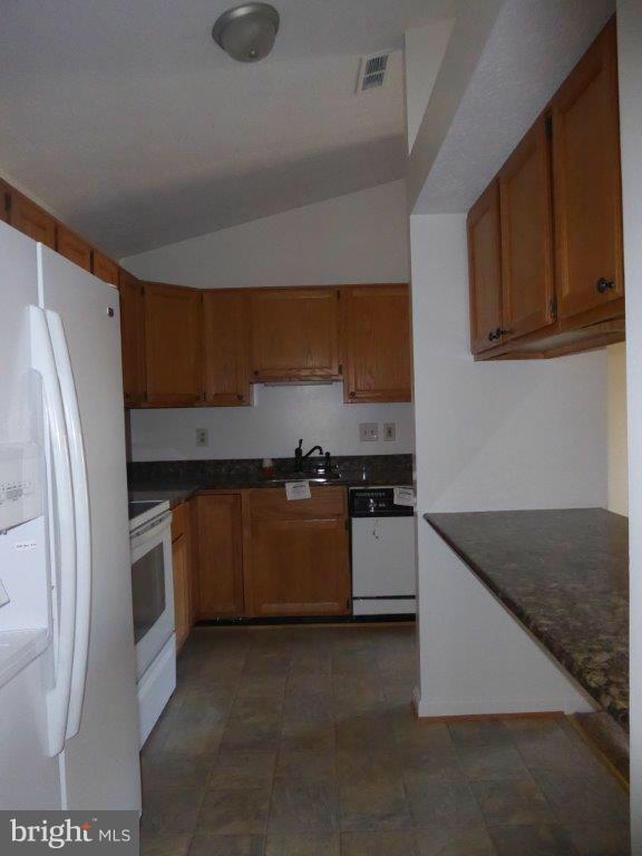 2102 Whitehall Road, Unit 2D Frederick, MD 21702 - Photo 3 of 15 Kitchen-View 1