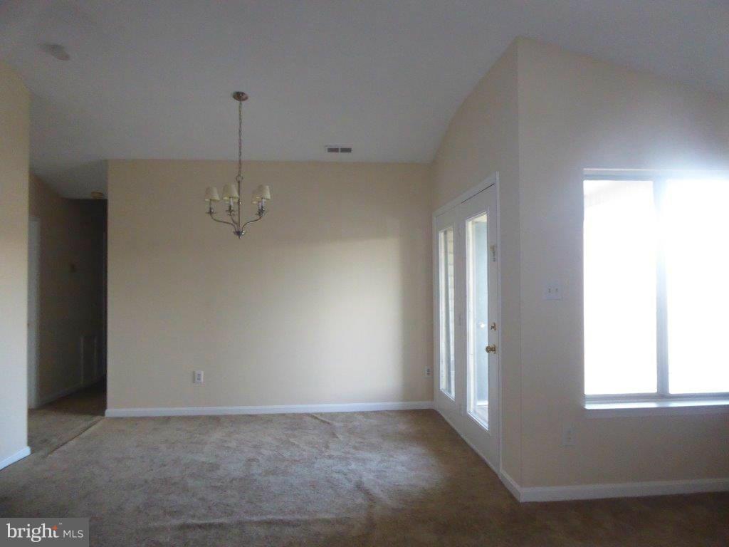 2102 Whitehall Road, Unit 2D Frederick, MD 21702 - Photo 5 of 15 Dining Room
