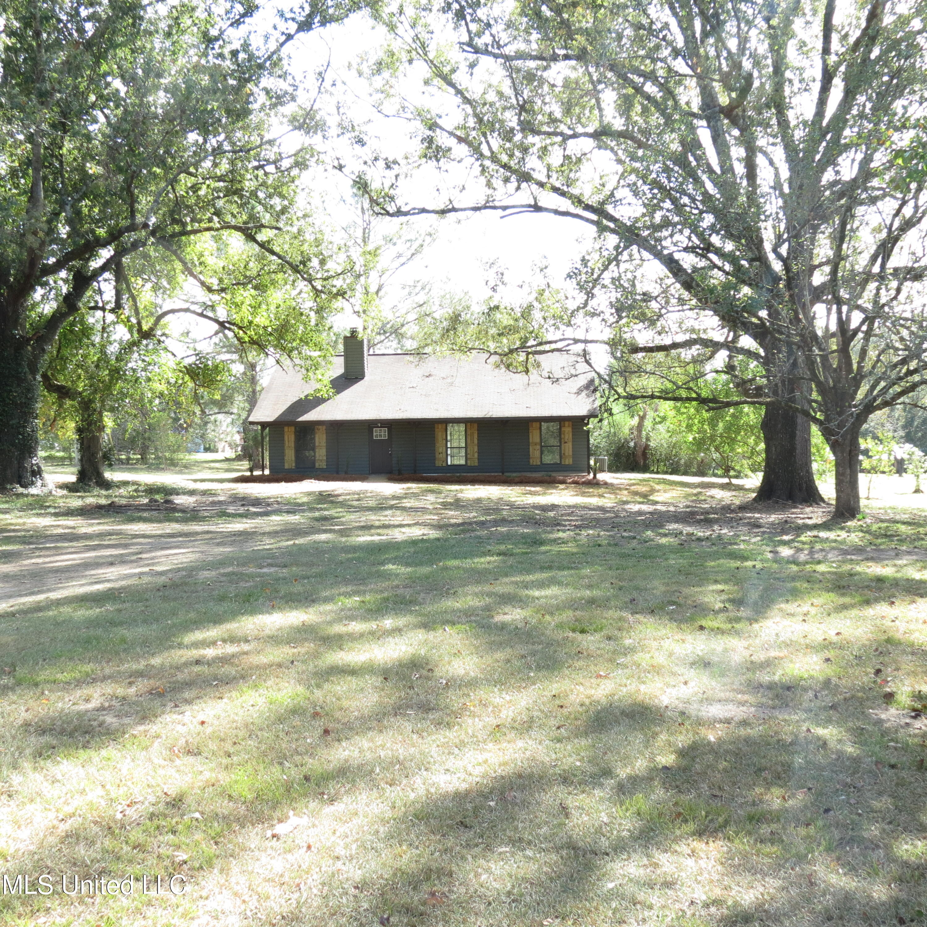 2549 South McRaven Road Jackson, MS 39209 - Photo 1 of 23 Main photo