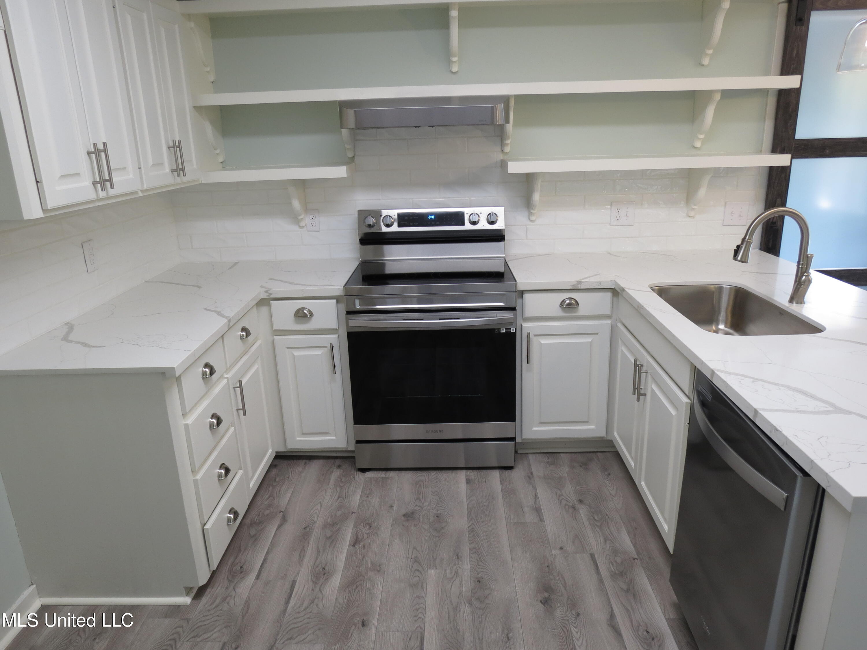 2549 South McRaven Road Jackson, MS 39209 - Photo 13 of 23 IMG_2293