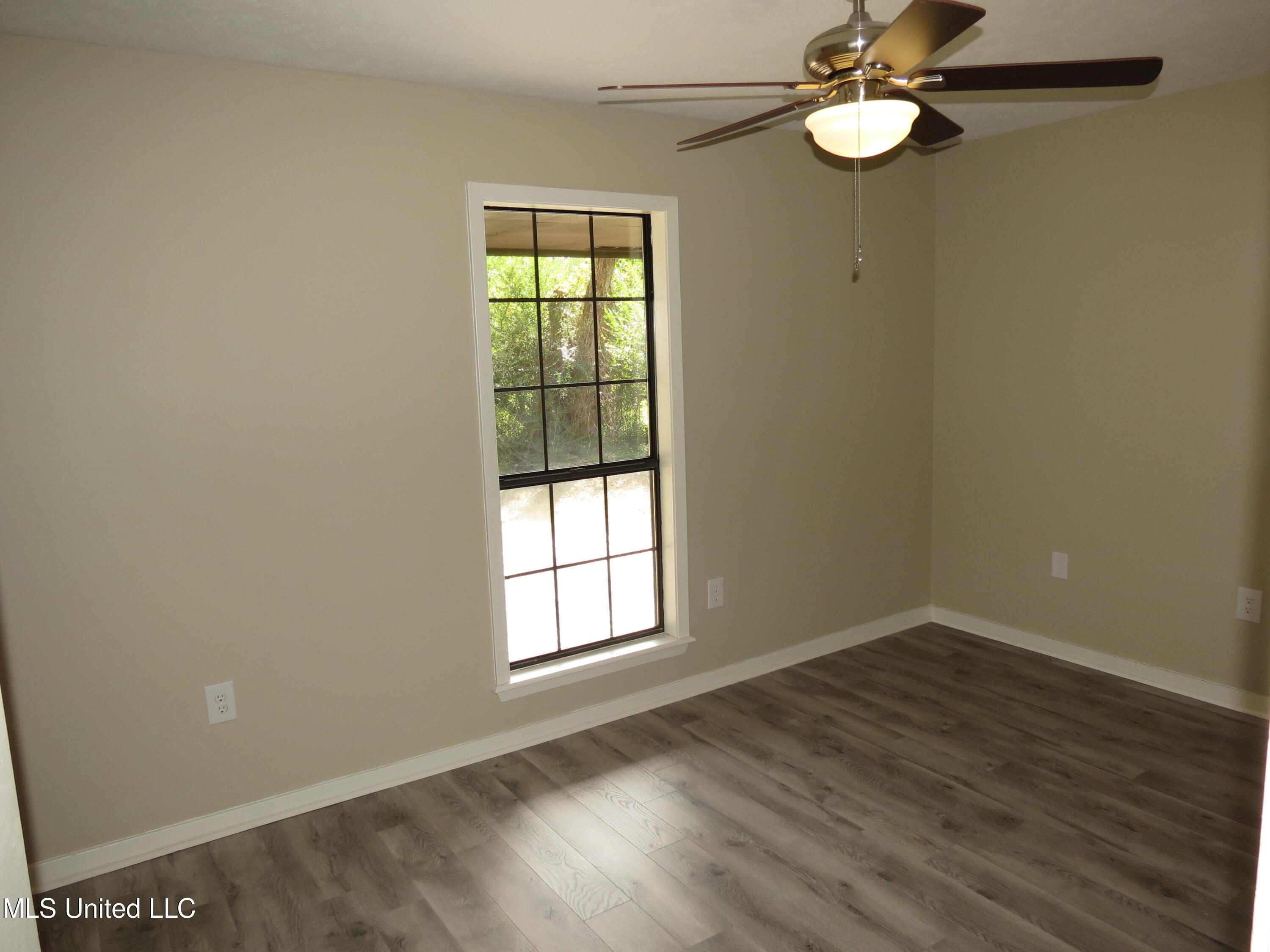 2549 South McRaven Road Jackson, MS 39209 - Photo 20 of 23 IMG_2309