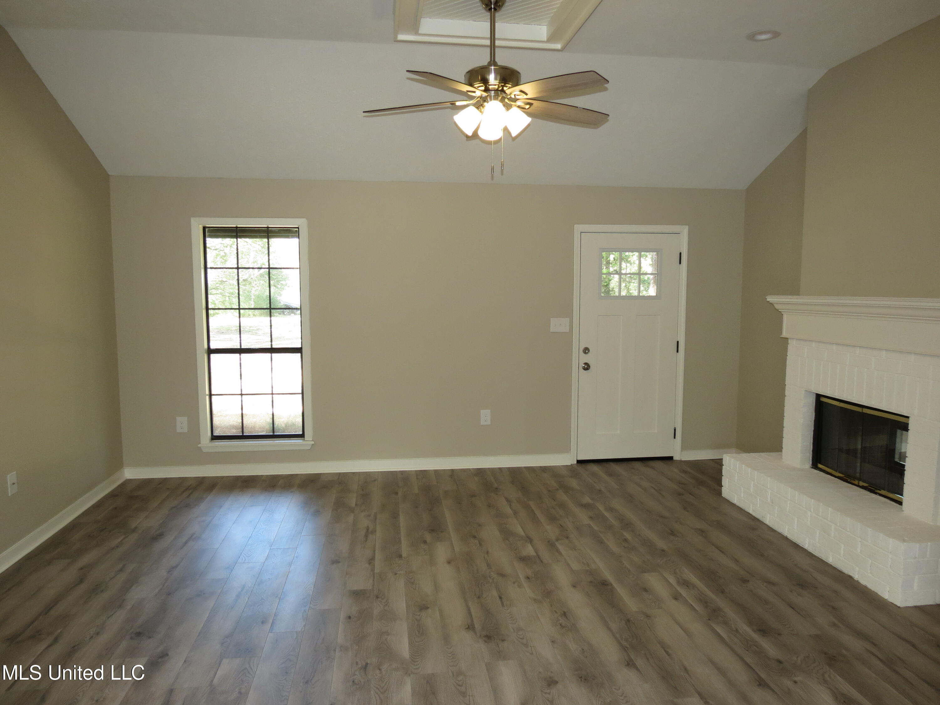 2549 South McRaven Road Jackson, MS 39209 - Photo 10 of 23 IMG_2299