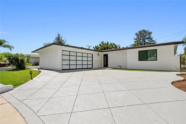 $1,379,000 | 26144 Kenrose Circle, Calabasas, CA 91302