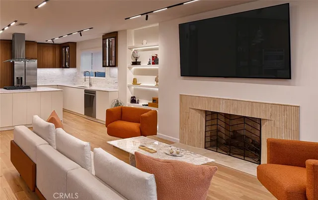 $1,379,000 | 26144 Kenrose Circle, Calabasas, CA 91302