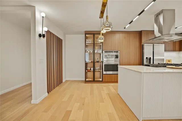 $1,379,000 | 26144 Kenrose Circle, Calabasas, CA 91302