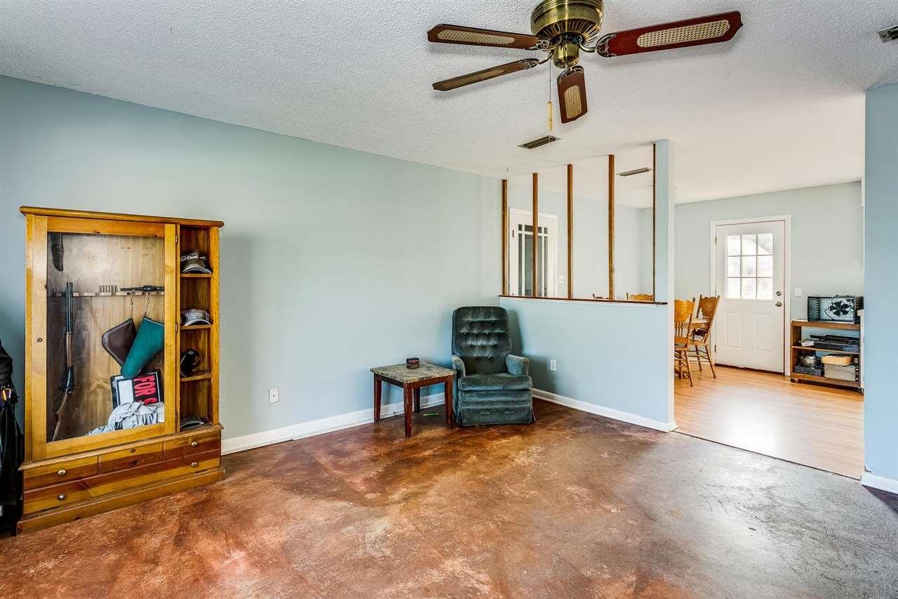 4664 Rambling Way Pace, FL 32571 - Photo 6 of 24