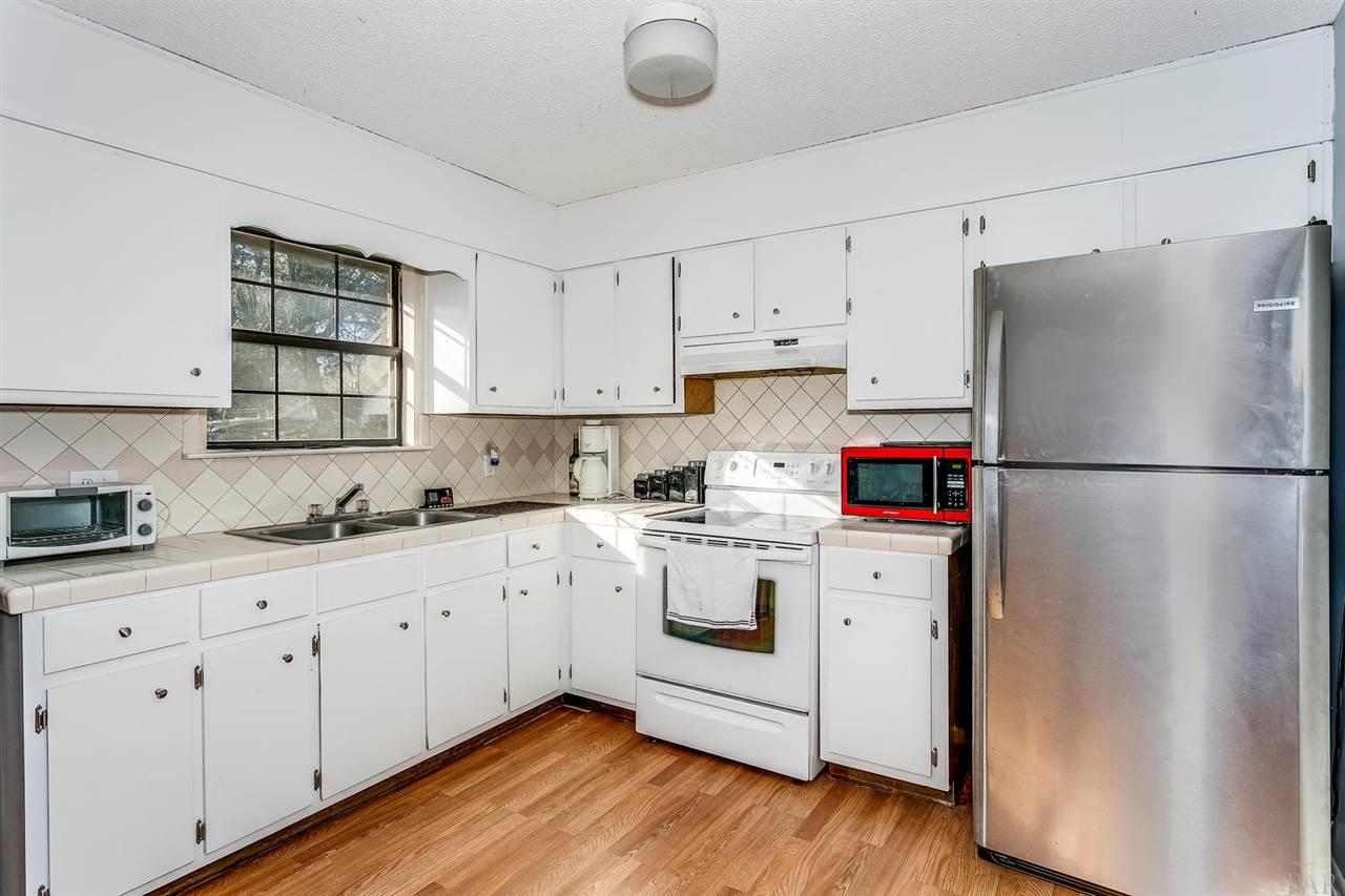 4664 Rambling Way Pace, FL 32571 - Photo 8 of 24