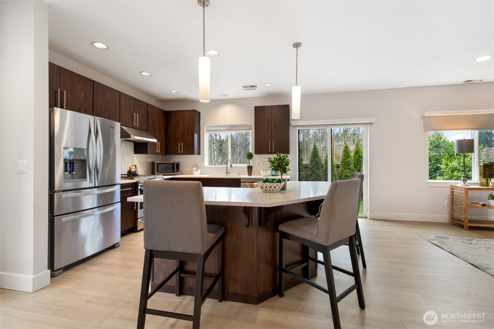 20108 Jewell Road Bothell, WA 98012 - Photo 8 of 40