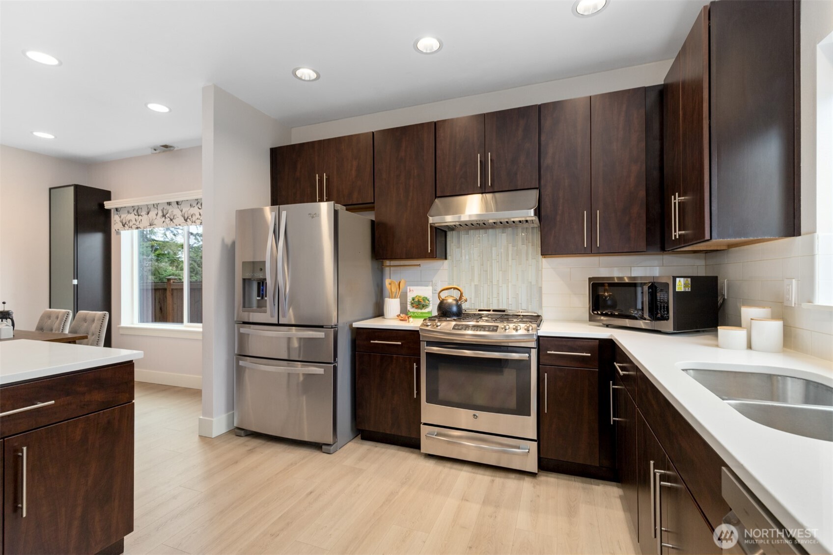 20108 Jewell Road Bothell, WA 98012 - Photo 9 of 40