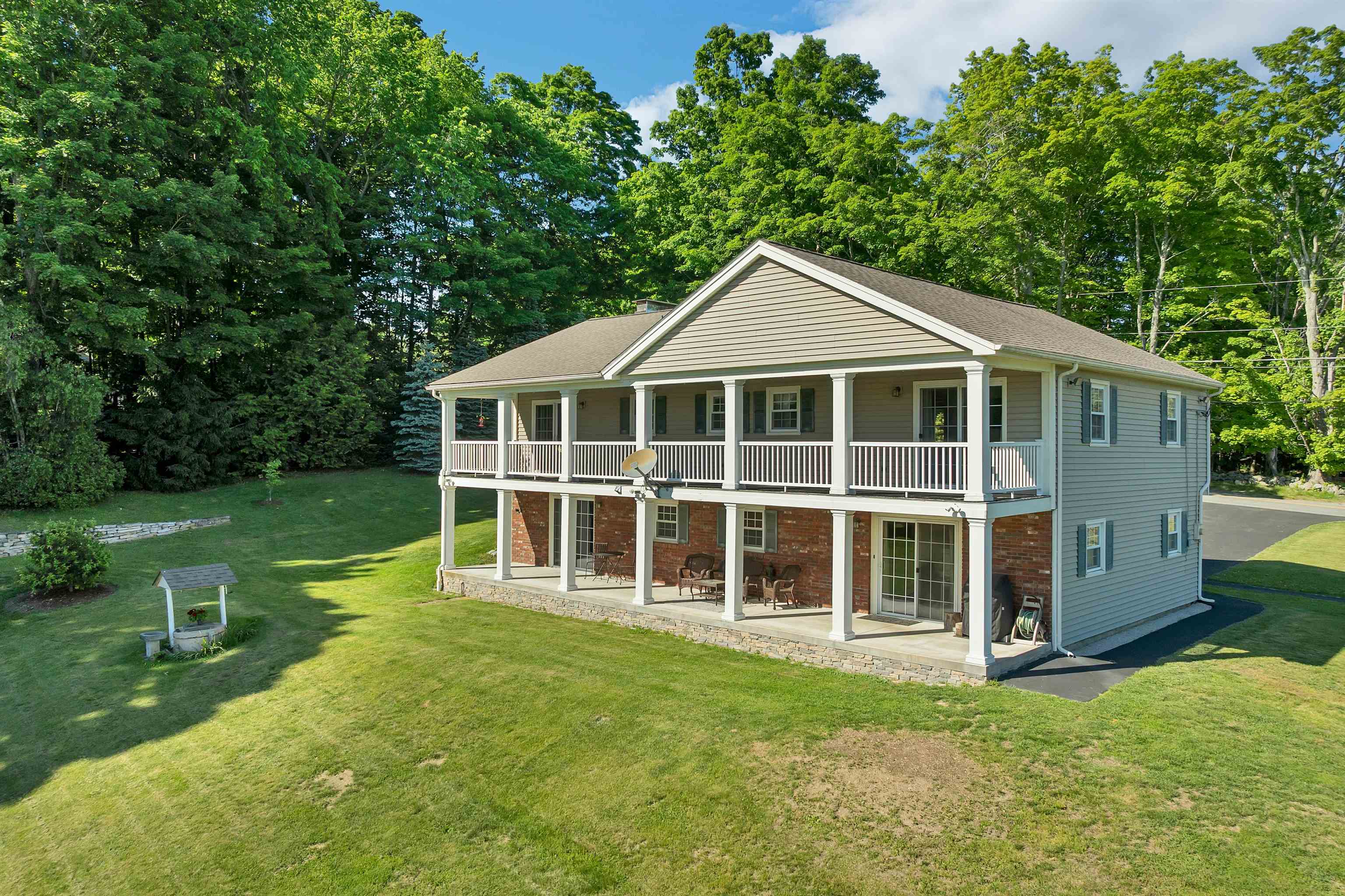 107 Kendall Pond Road Windham, NH 03087 - Photo 6 of 55