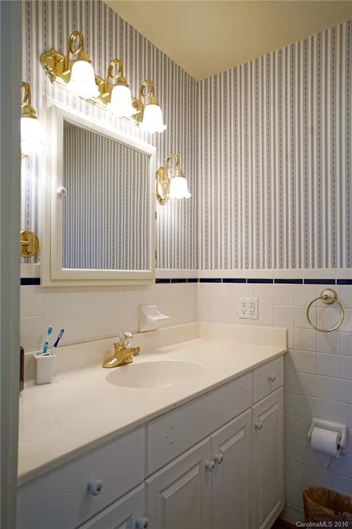 2889 Hogback Mountain Road Tryon, NC 28782 - Photo 12 of 22 Gallery Image 12