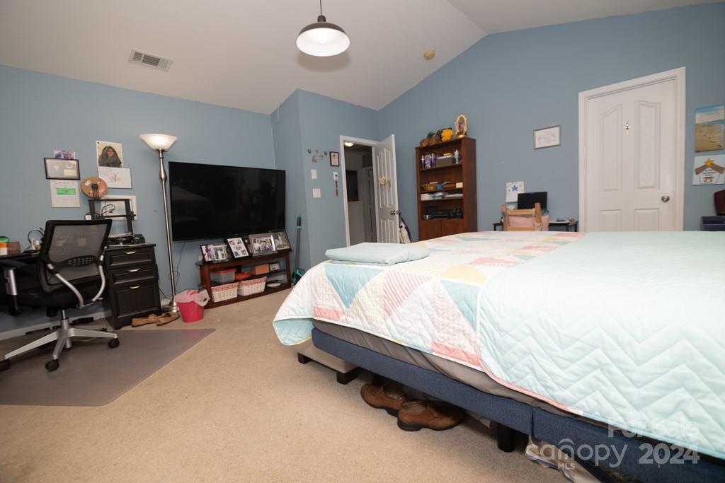 1412 River Run Road Lowell, NC 28098 - Photo 20 of 39 Gallery Image 20