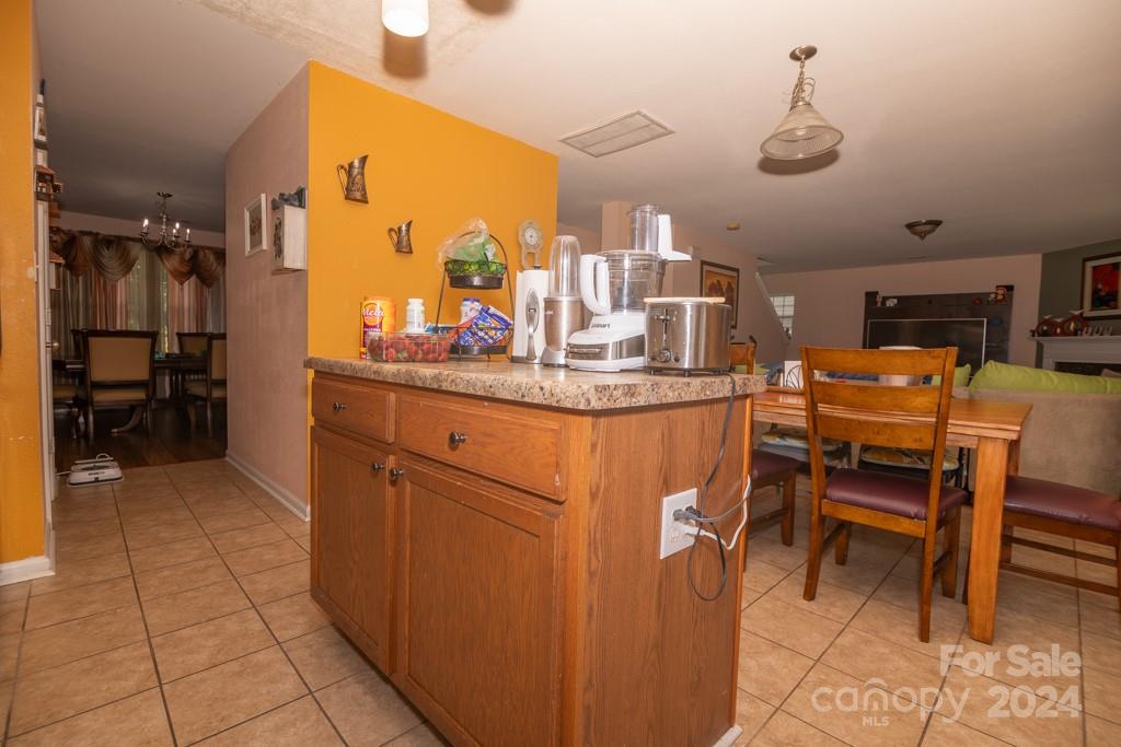 1412 River Run Road Lowell, NC 28098 - Photo 10 of 39 Gallery Image 10