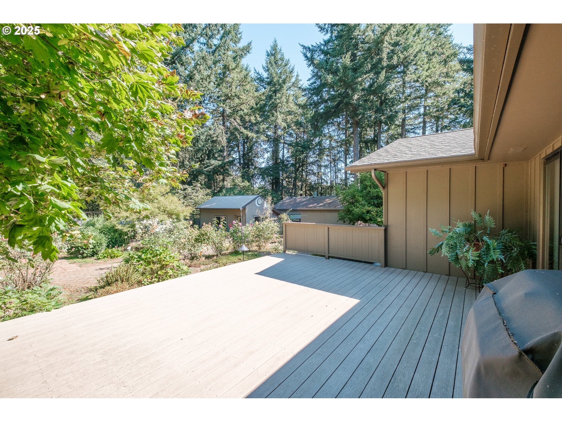 2941 Inland Drive South Salem, OR 97302 - Photo 32 of 40 Deck