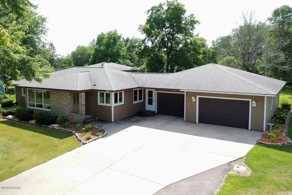 $394,675 | 404 South Clayborn Avenue, Parkers Prairie, MN 56361