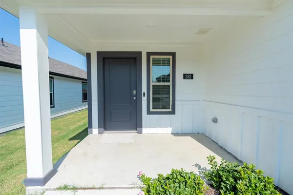 $2,300 | 232 Vitex Drive, Royse City, TX 75189