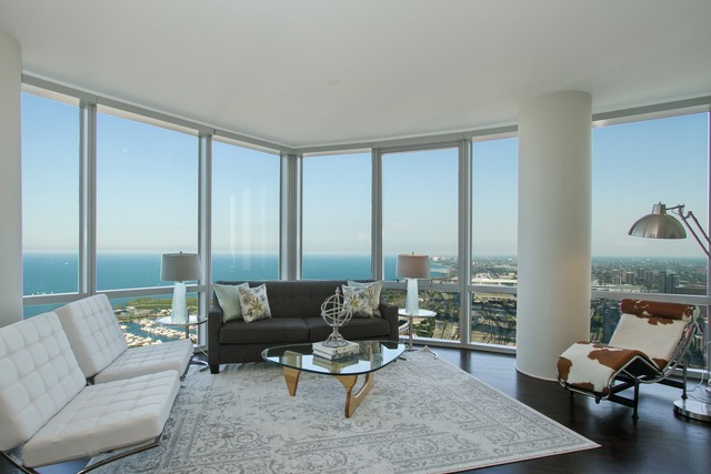 1211 South Prairie Avenue, Unit 5202 Chicago, IL 60605 - Photo 3 of 22 a living room with furniture and a large window