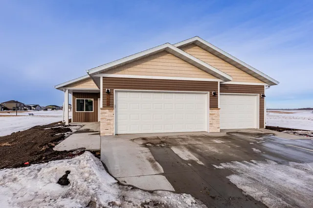 $382,690 | 1600 5th Avenue Northeast, Dilworth, MN 56529